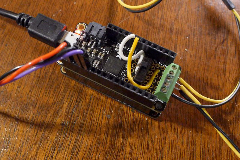 Connect power to Feather M0 via USB jack/JST battery